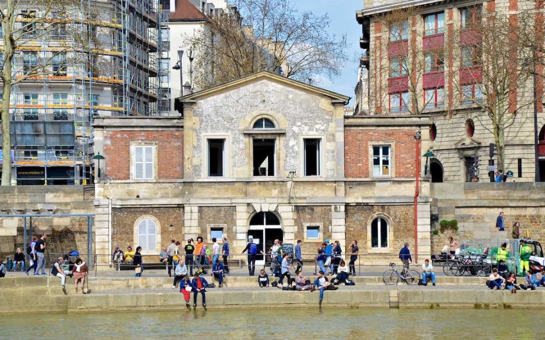 Les Nautes : l’esprit bohème des quais de Seine au cœur de Paris