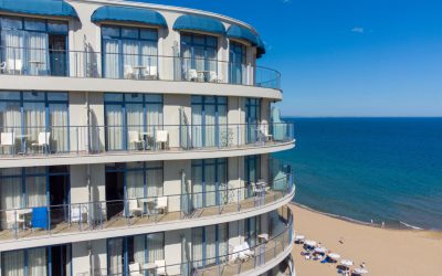 Vue mer, accès plage et services premium : ces hôtels qui transforment vos vacances